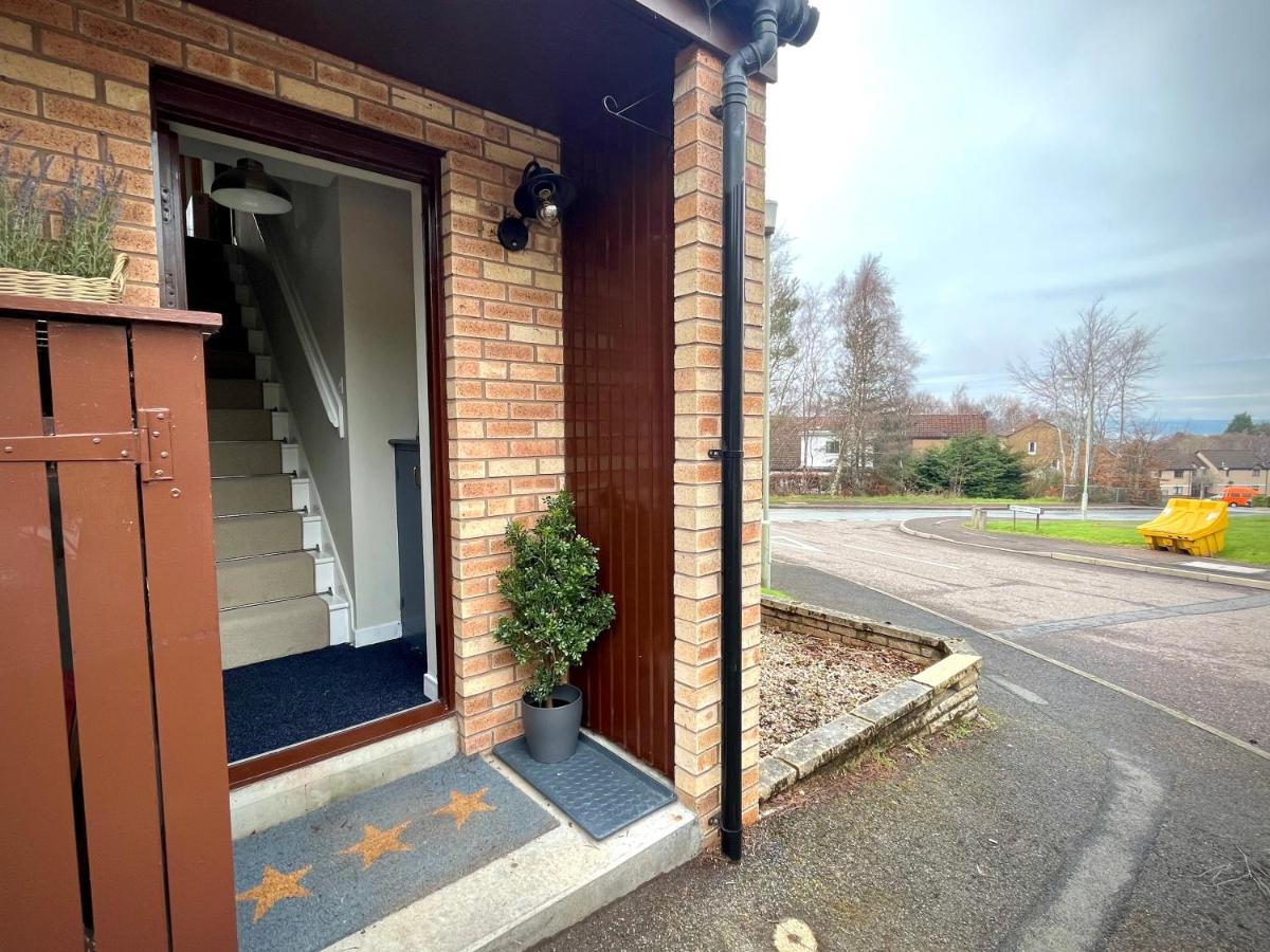 Comfortable, Modern Apartment With Parking. Inverness. Exterior foto