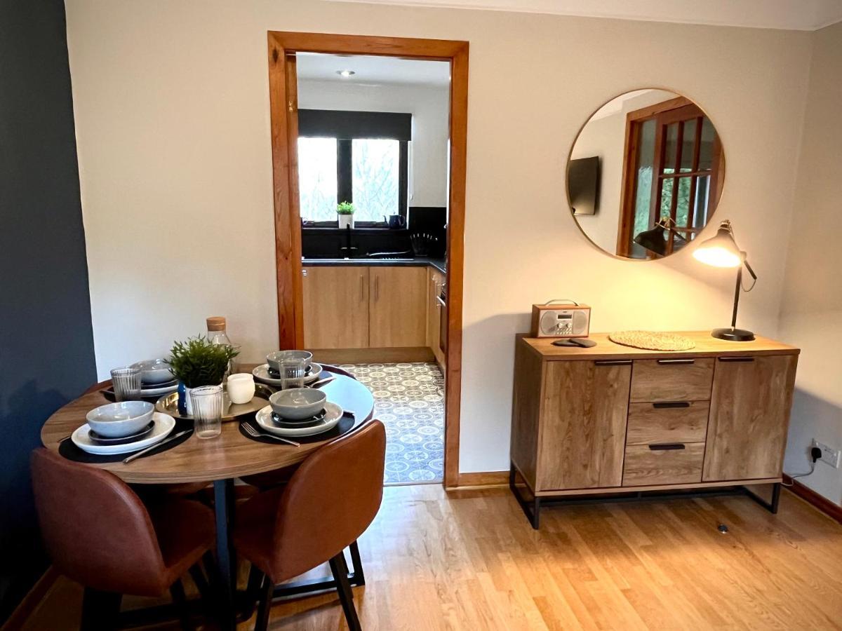 Comfortable, Modern Apartment With Parking. Inverness. Exterior foto